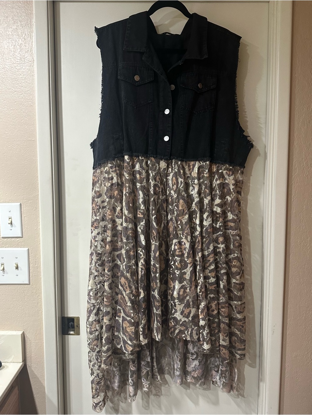 Origami black denim vest with leopard lace